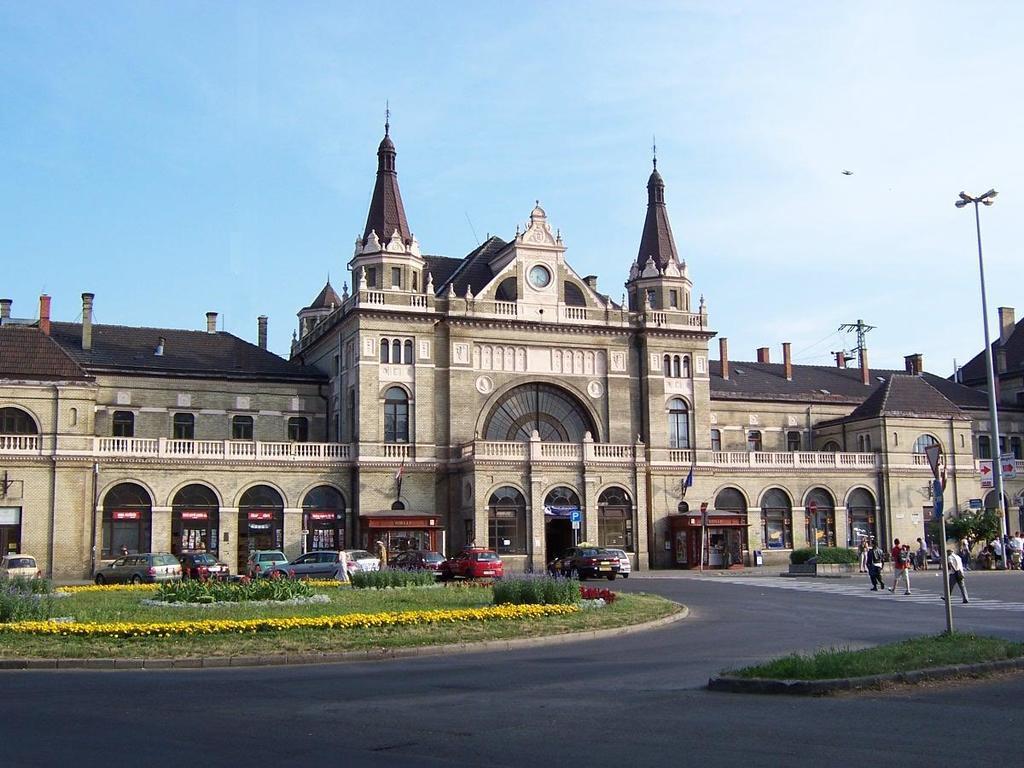 Hetedik Apartman Pécs Exterior foto